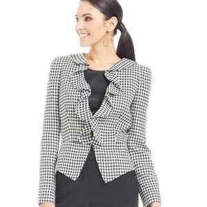 Tahari houndstooth ruffled suit jacket blazer